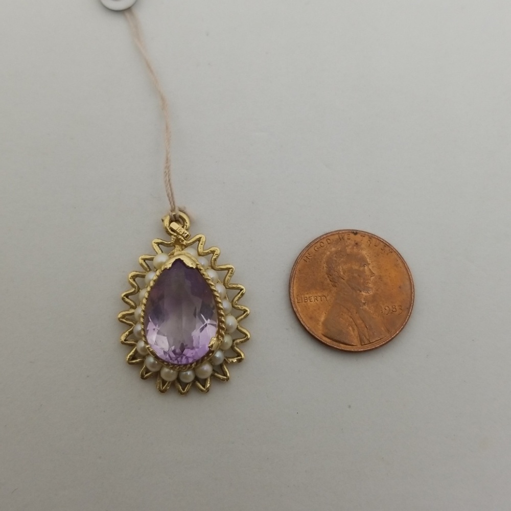 14kt yellow gold tear drop pendant - Picture 2 of 3